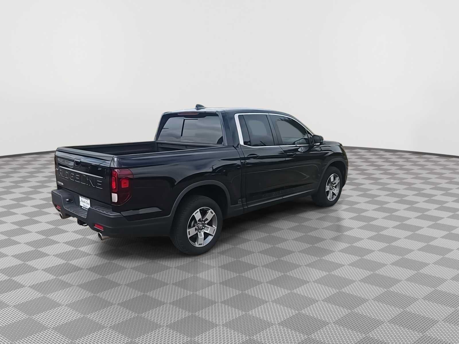 Certified 2024 Honda Ridgeline RTL image 8