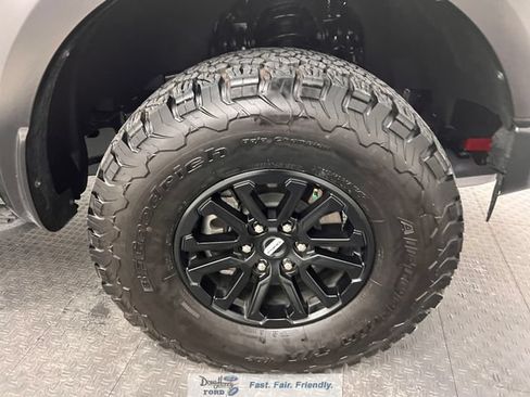 Used 2025 Ford F150 Raptor AWD/4WD image 17