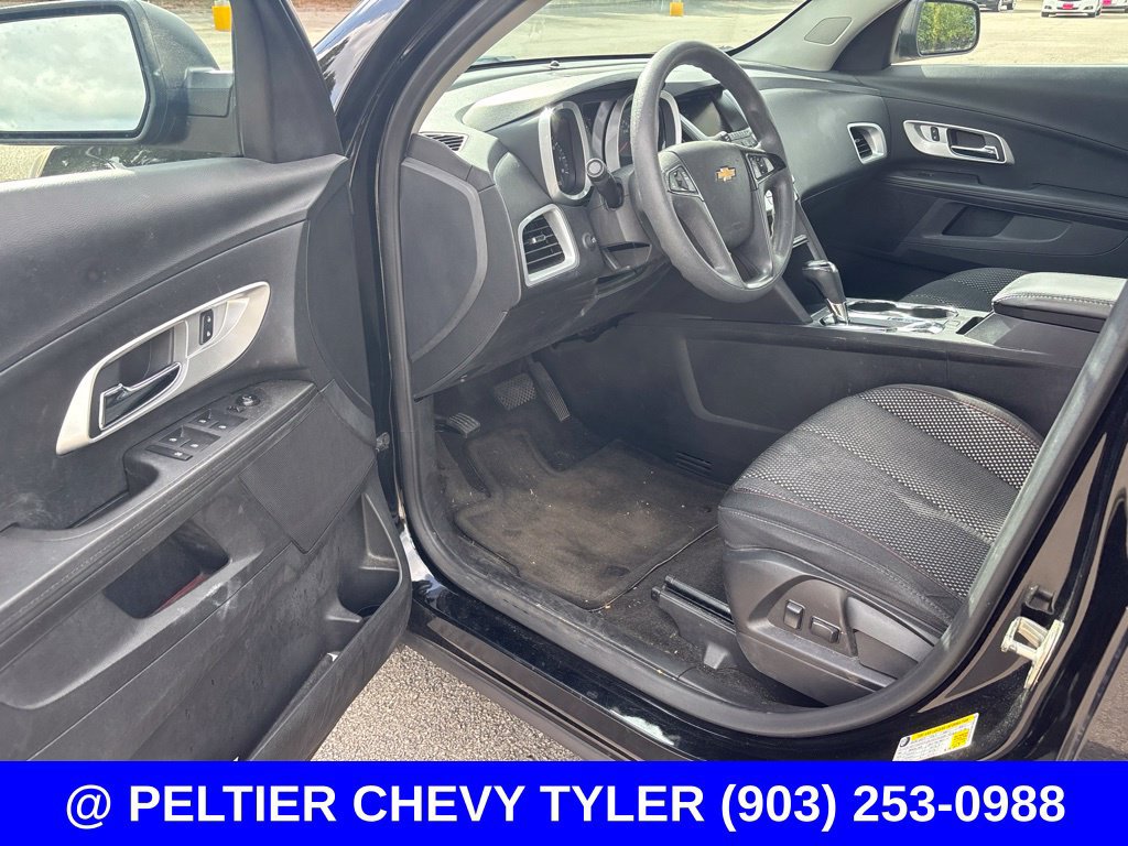 Used 2017 Chevrolet Equinox LS FWD image 10