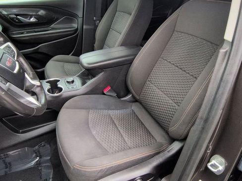 Used 2019 GMC Terrain SLE w/ Driver Convenience Package FWD image 11