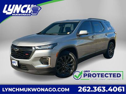 Used 2023 Chevrolet Traverse RS