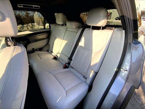 Used 2025 Land Rover Range Rover Sport image 20