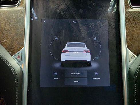 Used 2017 Tesla Model X 100D AWD/4WD image 37