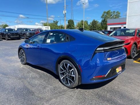 New 2025 Toyota Prius Plug-In Hybrid image 12