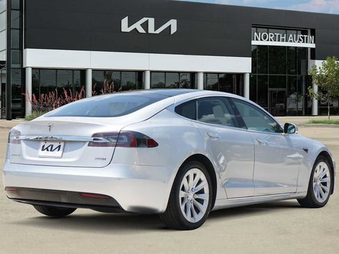 Used 2017 Tesla Model S 100D AWD/4WD image 5