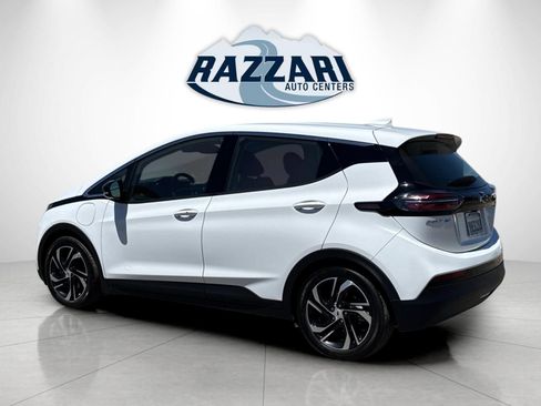 Used 2023 Chevrolet Bolt LT w/ Infotainment Package FWD image 5