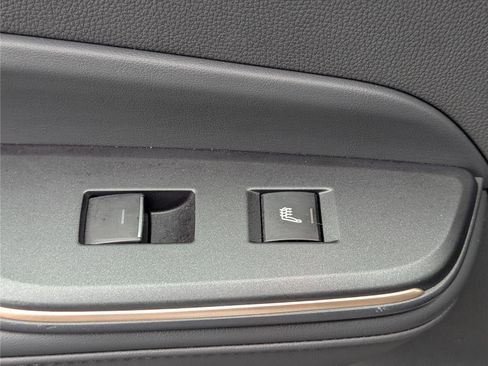 Used 2023 Toyota Crown Platinum image 15