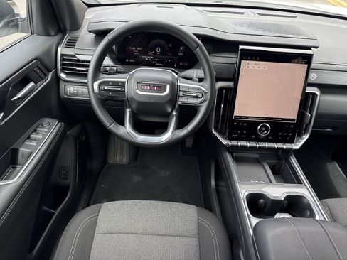 Used 2025 GMC Acadia Elevation FWD image 14