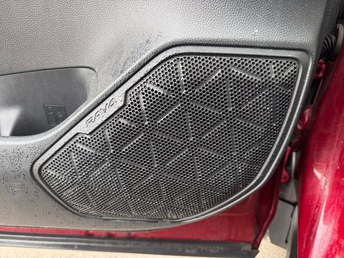 Used 2019 Toyota RAV4 LE w/ Carpet Mat Package image 19