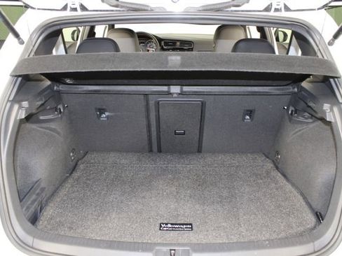 Used 2021 Volkswagen GTI SE image 19