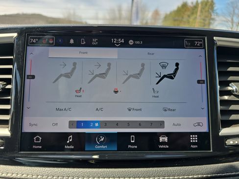 Used 2022 Chrysler Pacifica Touring-L image 30