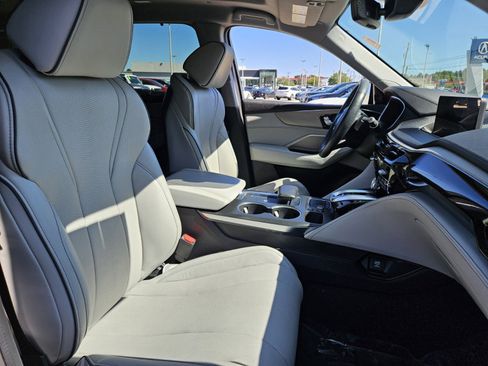 Used 2024 Acura MDX SH-AWD w/ Advance Package image 21