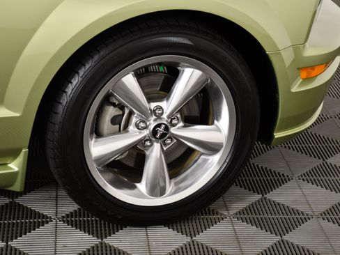 Used 2006 Ford Mustang GT RWD image 51