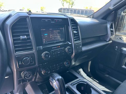 Used 2017 Ford F150 XLT w/ Equipment Group 302A Luxury AWD/4WD image 12