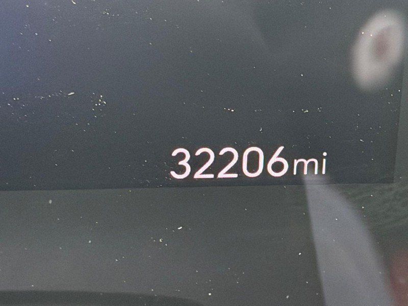 Used 2025 Buick Encore GX Preferred FWD image 19