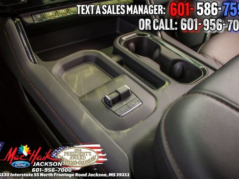 Used 2025 GMC Sierra 2500 AT4 w/ AT4 Premium Plus Package AWD/4WD image 23
