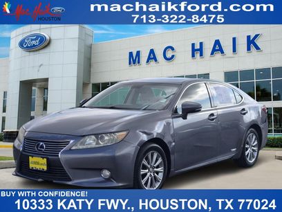 Used 2013 Lexus ES 300h w/ Luxury Pkg