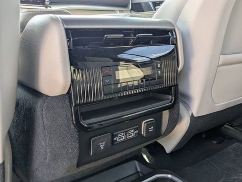 New 2026 Jeep Grand Wagoneer L 4WD w/ Premium Group I image 16