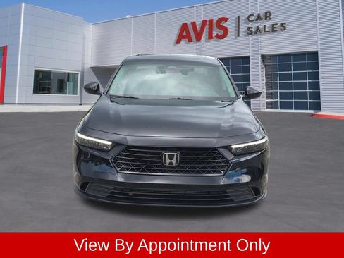 Used 2025 Honda Accord SE image 2