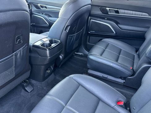 Used 2023 Kia Telluride SX image 13