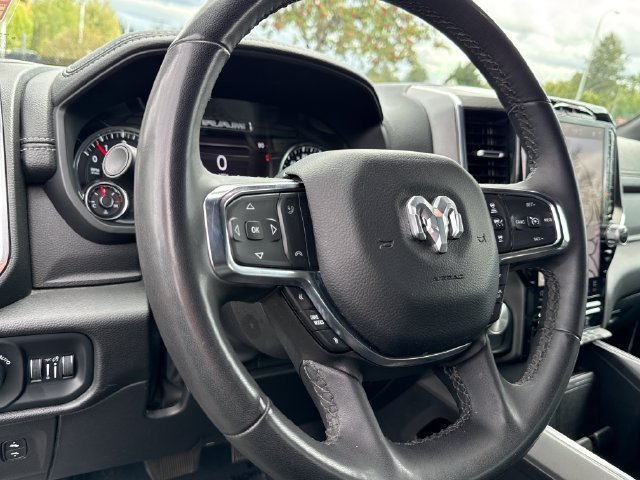 Used 2025 RAM 1500 Laramie AWD/4WD image 14