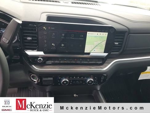 New 2026 GMC Sierra 3500 SLT w/ SLT Premium Package AWD/4WD image 15
