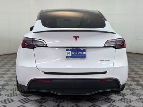 Used 2022 Tesla Model Y Performance image 5