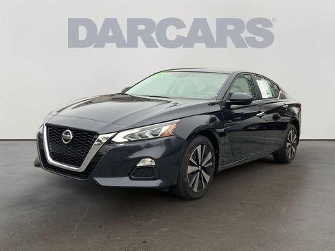 Certified 2022 Nissan Altima 2.5 SV image 3