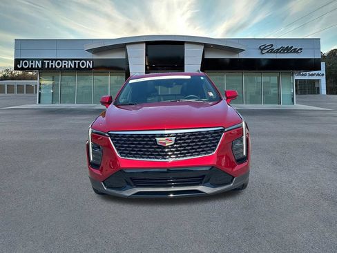 Used 2025 Cadillac XT4 Premium Luxury w/ Technology Package AWD/4WD image 2
