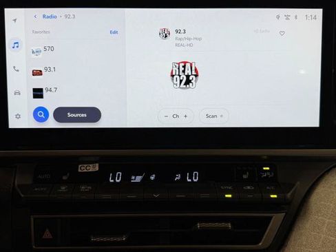 Certified 2026 Toyota Camry XLE FWD image 33