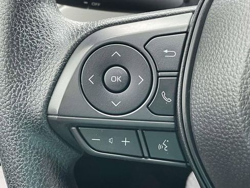 Used 2024 Toyota Corolla Cross L FWD image 33