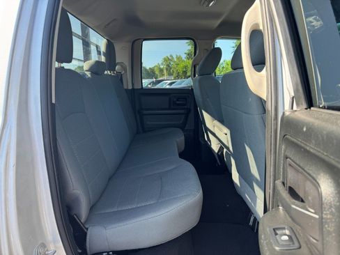 Used 2018 RAM 1500 ST w/ SXT Appearance Group AWD/4WD image 17
