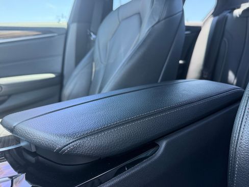Used 2021 BMW 540i w/ M Sport Package RWD image 15