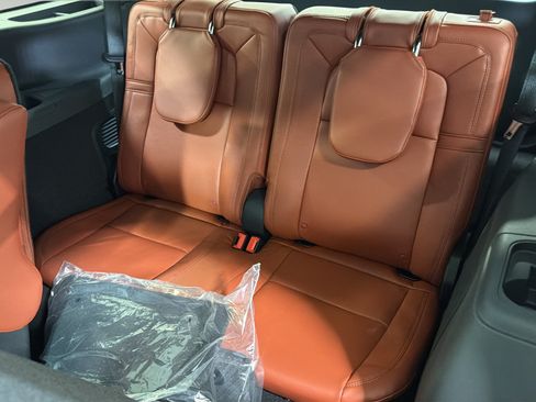New 2026 Lincoln Aviator Reserve w/ Illumination Package RWD image 21