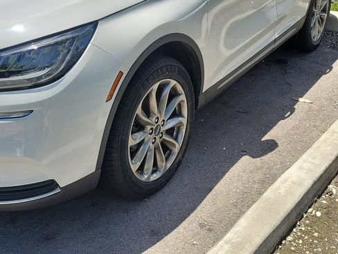 Certified 2022 Lincoln Corsair FWD w/ Premium Package image 4