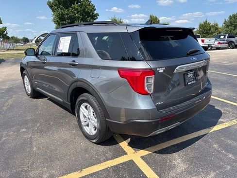 Used 2024 Ford Explorer XLT w/ Equipment Group 202A AWD/4WD image 14