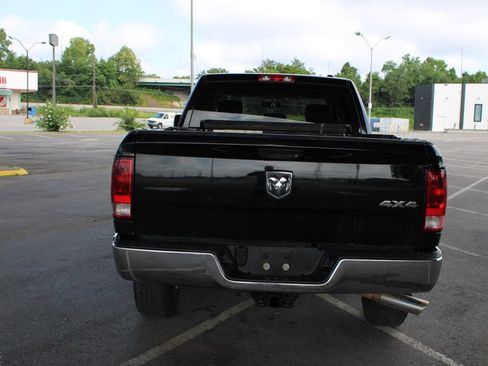 Used 2012 RAM 2500 ST w/ Chrome Accents Group AWD/4WD image 7