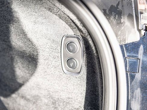 New 2026 Aston Martin DBX 707 image 18