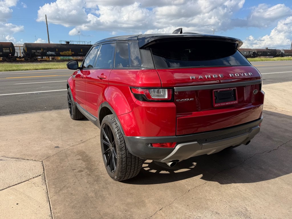 Used 2018 Land Rover Range Rover Evoque SE AWD/4WD image 25