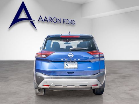 Used 2023 Nissan Rogue SV FWD image 5