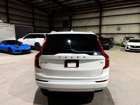 Used 2020 Volvo XC90 T5 Momentum w/ Protection Package Premier FWD image 6