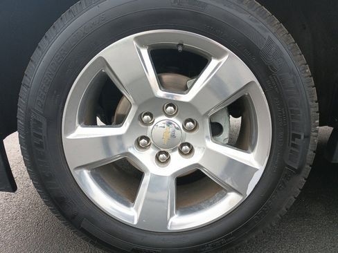 Used 2017 Chevrolet Tahoe LS w/ All-Season Package image 37