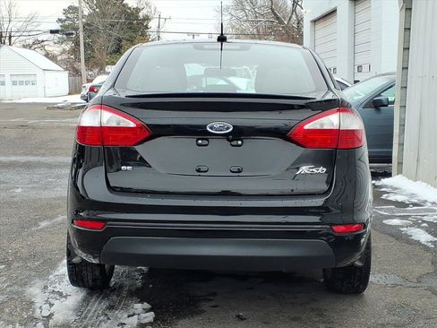 Used 2019 Ford Fiesta SE w/ Equipment Group 201A image 4