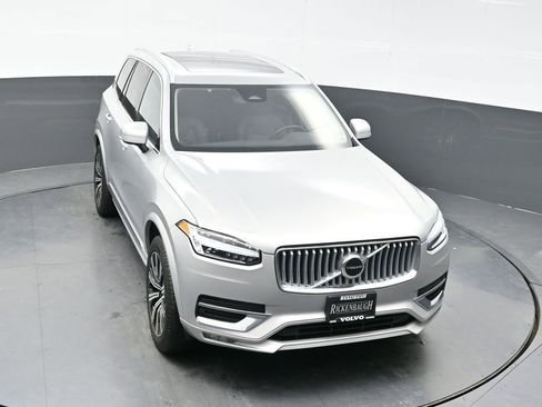 Used 2025 Volvo XC90 B5 Core AWD/4WD image 30