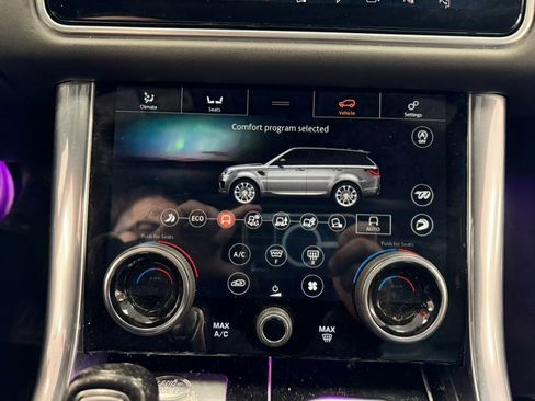 Used 2019 Land Rover Range Rover Sport SVR image 56