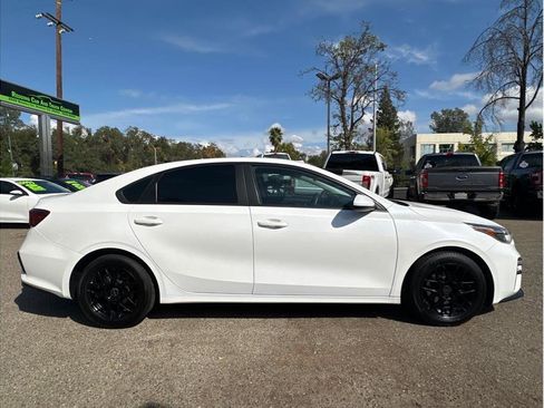 Used 2021 Kia Forte LXS image 9