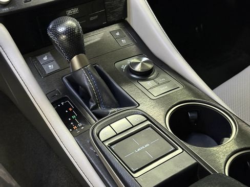 Used 2015 Lexus RC F w/ Performance Package RWD image 24