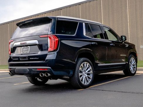 Used 2023 GMC Yukon Denali AWD/4WD image 9