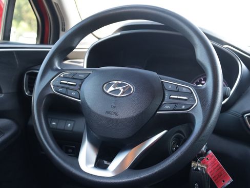 Used 2023 Hyundai Santa Fe SE FWD image 6