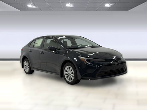 New 2026 Toyota Corolla LE image 6